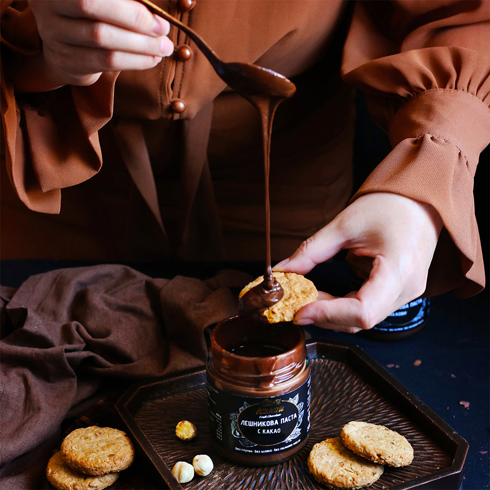 Занаятчийскa лешниковa паста с какао